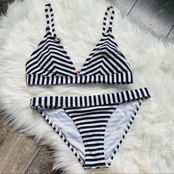 cabana del Sol Other - Cabana del Sol bikini high cut striped crochet